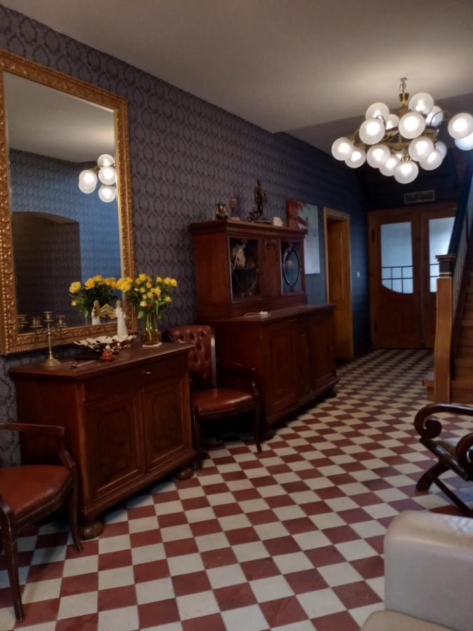Sunny Bear Bed & Breakfast イェレニャ・グーラ エクステリア 写真