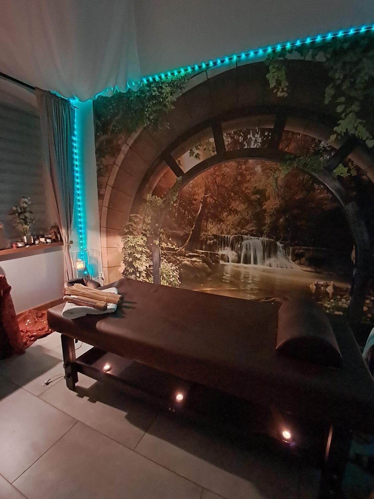 Sunny Bear Bed & Breakfast イェレニャ・グーラ エクステリア 写真